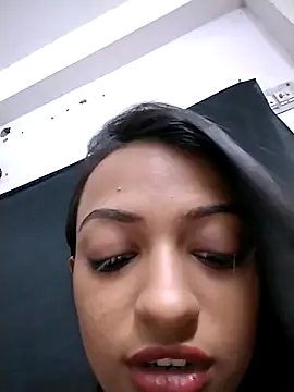 Snapshot of Your-Kitkat chatting on 10-17-25, 11:45 Your-Kitkat online show from 10-17-25, 11:45