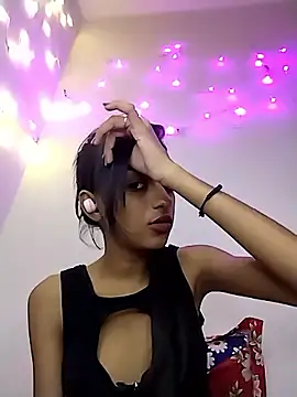 Your-Kitkat online show from 11-12-25, 06:12