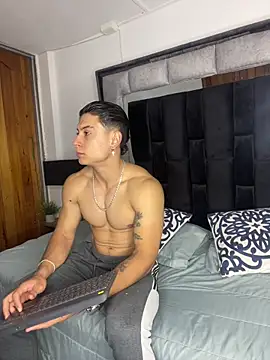 Snapshot of MR_MUSCLE chatting on 10-09-25, 11:33 MR MUSCLE online show from 10-09-25, 11:33