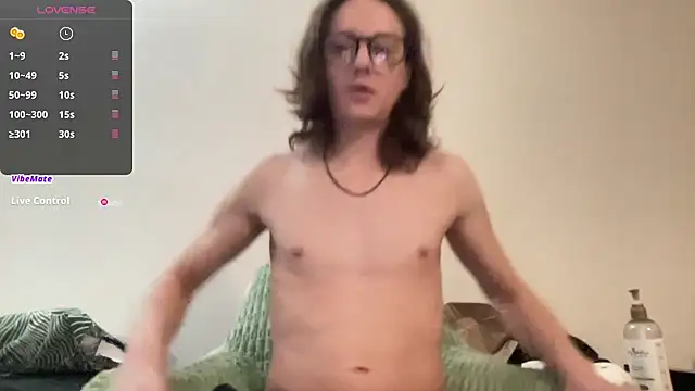 Snapshot of longdickelijah chatting on 11-11-25, 11:16 longdickelijah online show from 11-11-25, 11:16