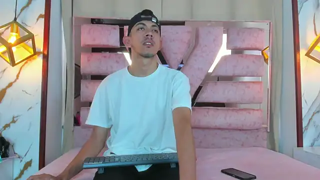 kameron and Nick online show from 11-17-25, 08:02