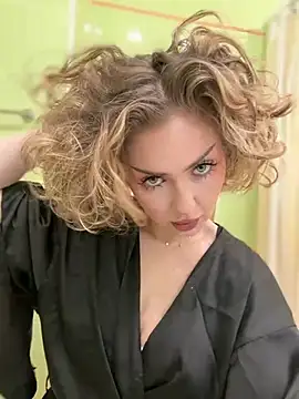 KellyKeler online show from 01-18-26, 10:51