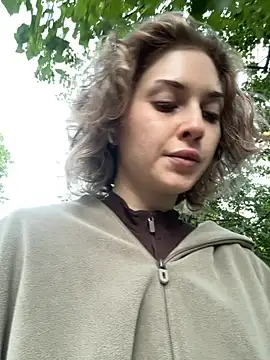 Snapshot of KellyKeler chatting on 09-26-25, 02:46 KellyKeler online show from 09-26-25, 02:46