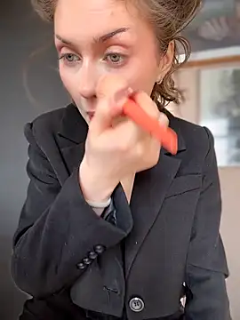 KellyKeler online show from 03-13-26, 10:09