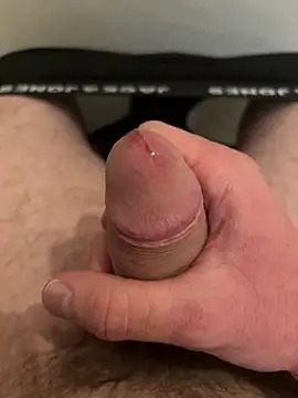 hugehairycock 98 online show from 04-27-26, 01:53