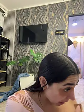 JasmineRhodes online show from 03-25-26, 12:15