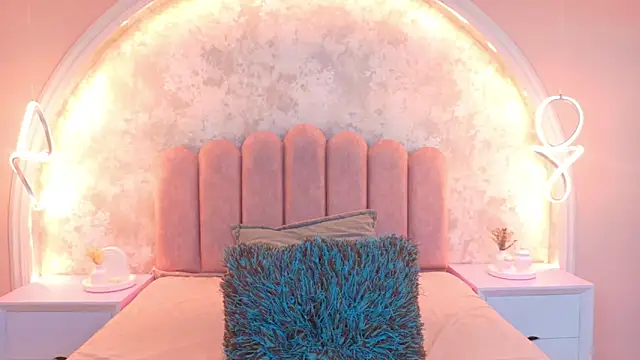 JasmineRhodes online show from 10-28-25, 12:48