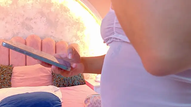 JasmineRhodes online show from 03-04-26, 12:02