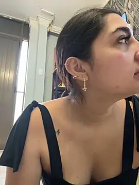 JasmineRhodes online show from 05-15-26, 12:58