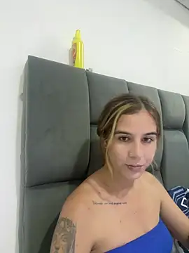 Snapshot of AllieYourGirl chatting on 04-14-26, 11:21 AllieYourGirl online show from 04-14-26, 11:21