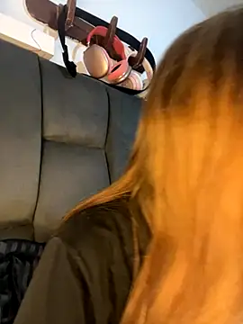 Snapshot of AllieYourGirl chatting on 11-12-25, 11:19 AllieYourGirl online show from 11-12-25, 11:19