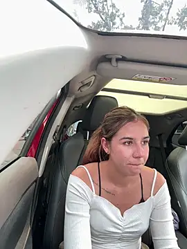 Snapshot of AllieYourGirl chatting on 03-24-26, 05:24 AllieYourGirl online show from 03-24-26, 05:24