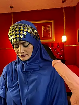 Snapshot of Anissa_Ali chatting on 09-22-25, 10:38 Anissa Ali online show from 09-22-25, 10:38