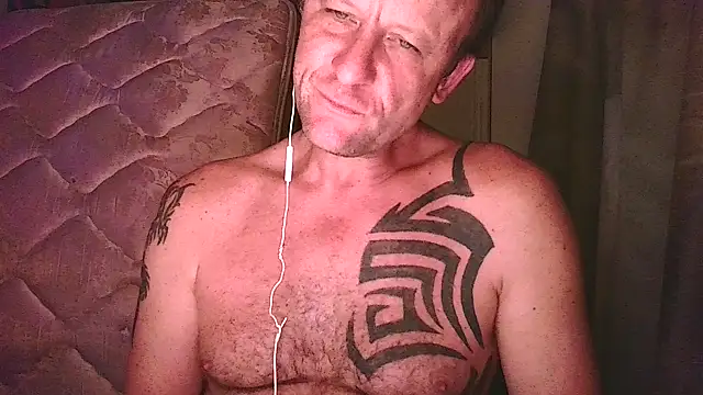 Snapshot of Yournaughty chatting on 07-15-26, 04:52 Yournaughty online show from 07-15-26, 04:52