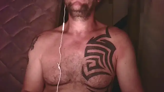 Snapshot of Yournaughty chatting on 07-01-26, 04:57 Yournaughty online show from 07-01-26, 04:57