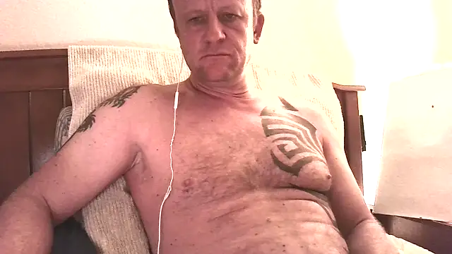 Snapshot of Yournaughty chatting on 06-16-26, 07:08 Yournaughty online show from 06-16-26, 07:08