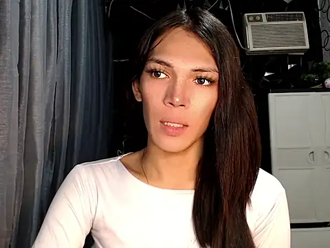 ladyhotcuming online show from 06-04-26, 07:13