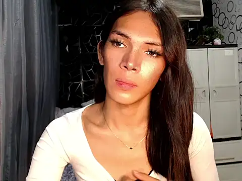 ladyhotcuming online show from 05-31-26, 06:09
