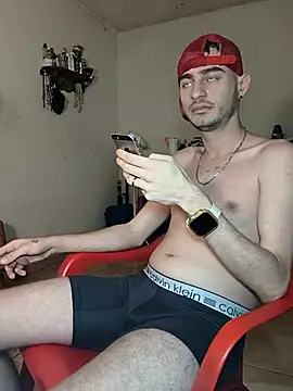 Snapshot of bigcockwhite777 chatting on 09-25-25, 02:06 bigcockwhite777 online show from 09-25-25, 02:06
