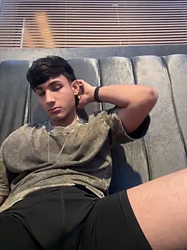 cody fox10 online show from 11-26-25, 08:42