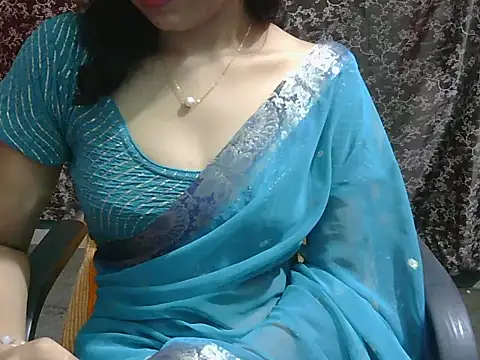 Snapshot of lovely_soniya chatting on 07-19-26, 06:33 lovely soniya online show from 07-19-26, 06:33