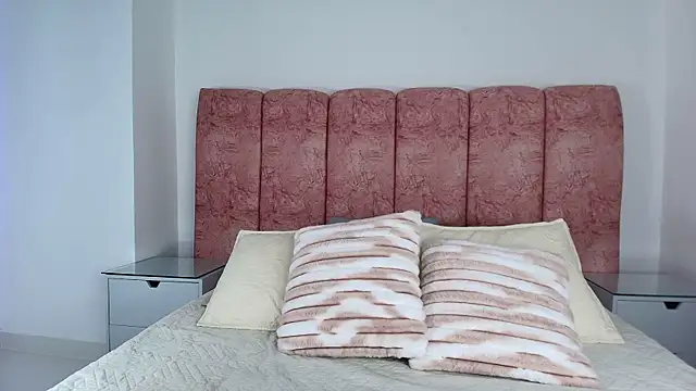 emmacurvy online show from 11-25-25, 03:07