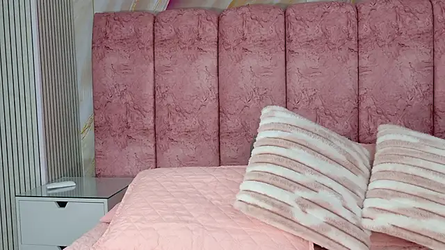 emmacurvy online show from 04-14-26, 03:11