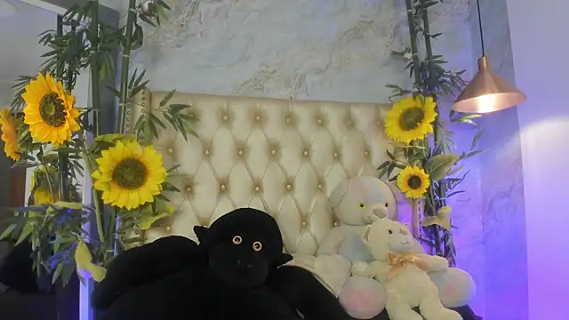 LittleeJaz online show from 06-14-26, 03:41