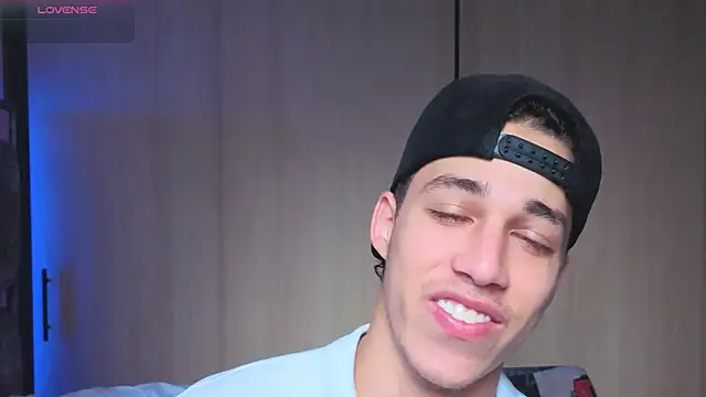 Snapshot of orionblaze69_ chatting on 11-27-25, 08:53 orionblaze69 online show from 11-27-25, 08:53