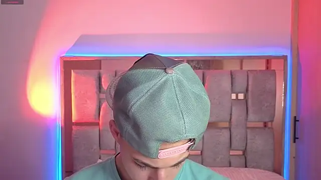 orionblaze69  online show from 04-11-26, 02:08