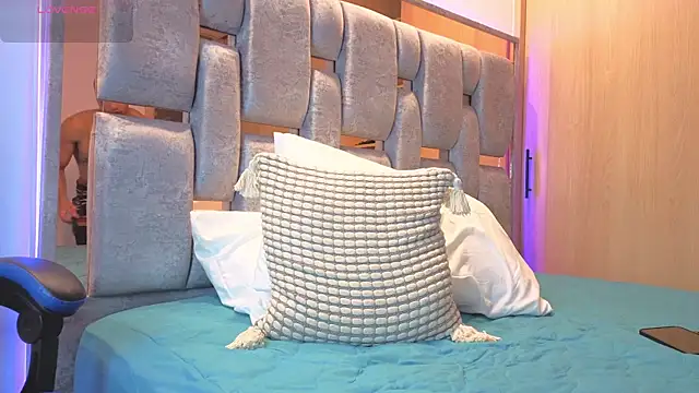 Snapshot of orionblaze69_ chatting on 11-10-25, 12:59 orionblaze69 online show from 11-10-25, 12:59