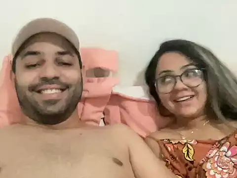 Snapshot of LoiraSapeca26 chatting on 10-26-25, 03:23 LoiraSapeca26 online show from 10-26-25, 03:23