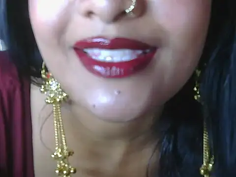 Snapshot of hotee_bhabi chatting on 05-18-26, 11:48 hotee bhabi online show from 05-18-26, 11:48