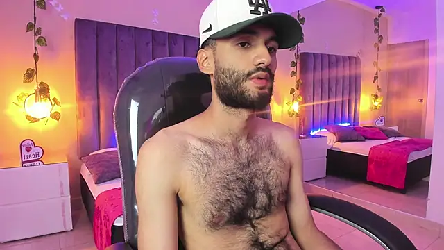 Ryan Jackson  online show from 12-05-25, 04:55