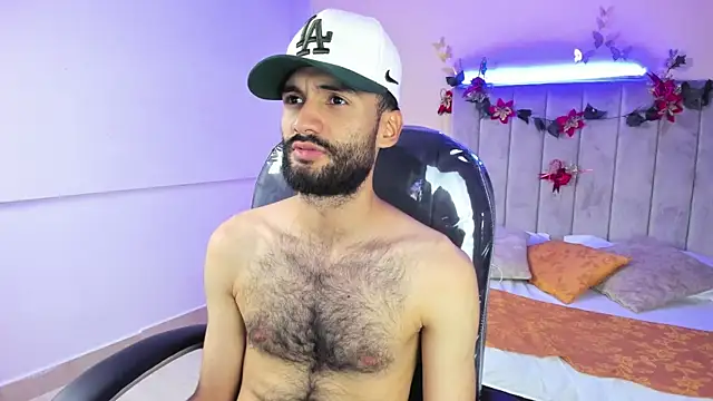 Ryan Jackson  online show from 12-21-25, 04:58