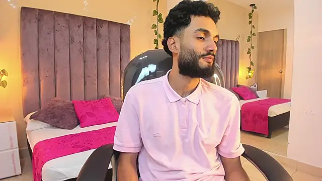 Ryan Jackson  online show from 11-23-25, 05:06