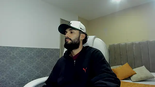 Ryan Jackson  online show from 09-20-25, 01:10