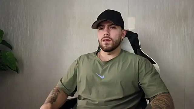 Ades Lowe online show from 10-24-25, 12:04