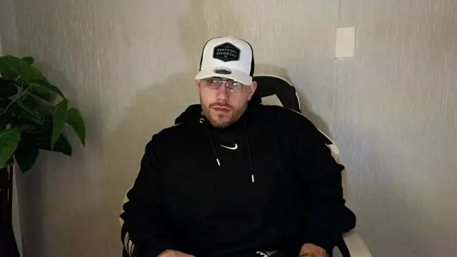 Ades Lowe online show from 10-11-25, 11:55