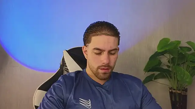 Ades Lowe online show from 11-27-25, 10:48