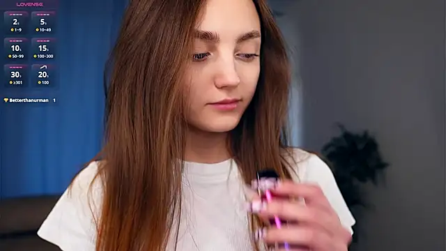 LoraDavi online show from 09-24-25, 07:26