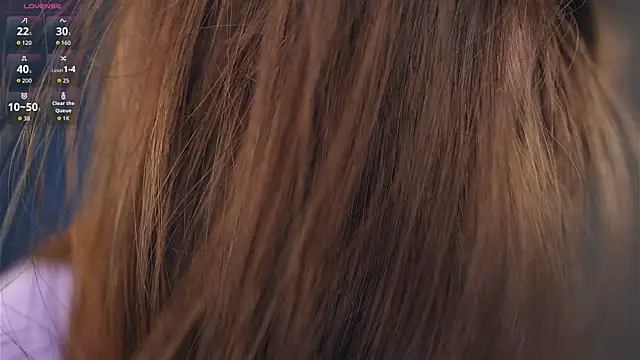 LoraDavi online show from 09-25-25, 05:24