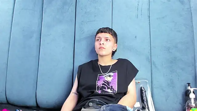 Snapshot of Megan_Thompson_ chatting on 02-11-26, 02:11 Megan Thompson online show from 02-11-26, 02:11