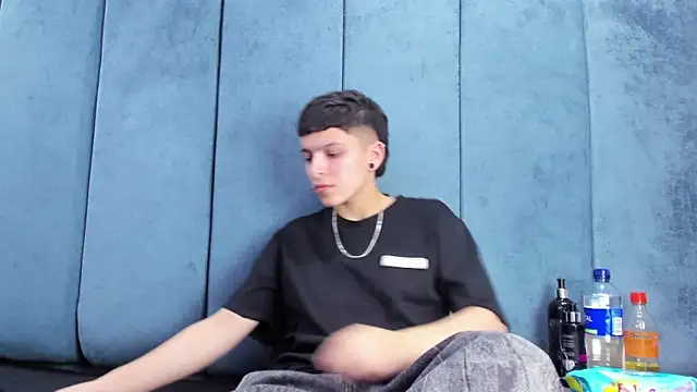 Megan Thompson  online show from 03-20-26, 02:12