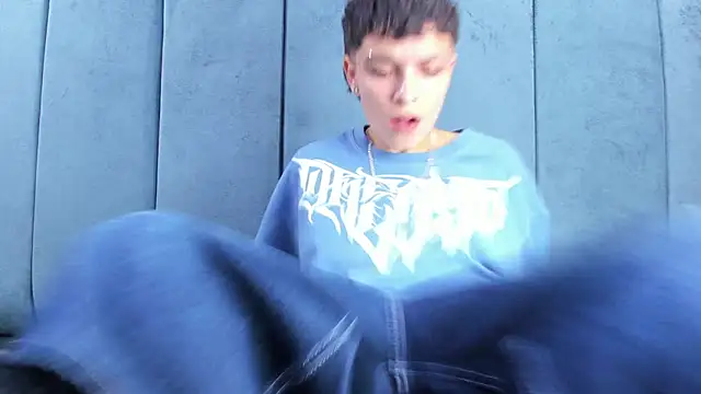 Megan Thompson  online show from 03-29-26, 02:35