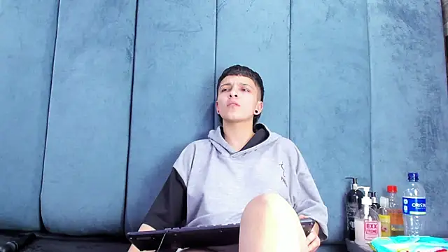 Megan Thompson  online show from 03-21-26, 08:30