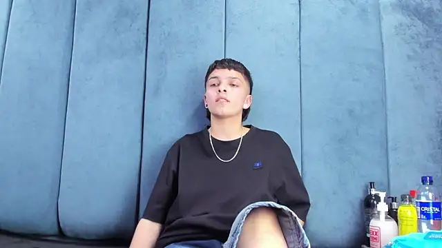 Megan Thompson  online show from 03-11-26, 02:27