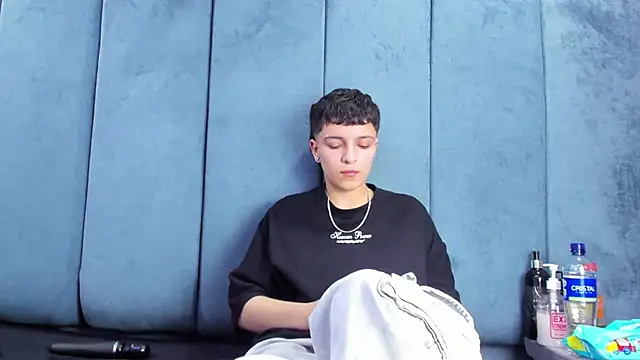 Megan Thompson  online show from 03-27-26, 02:31