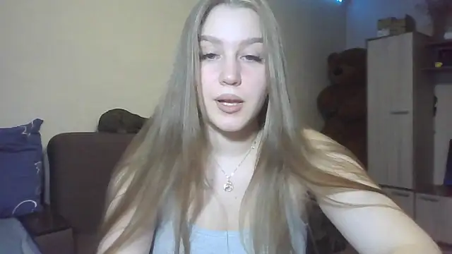 yourhoney Lola  online show from 10-20-25, 01:44