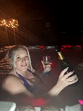 Bouncy-Bella28X online show from 03-27-26, 08:21